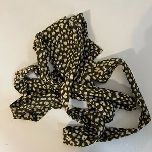 Green and White Patterned Fabric Belt